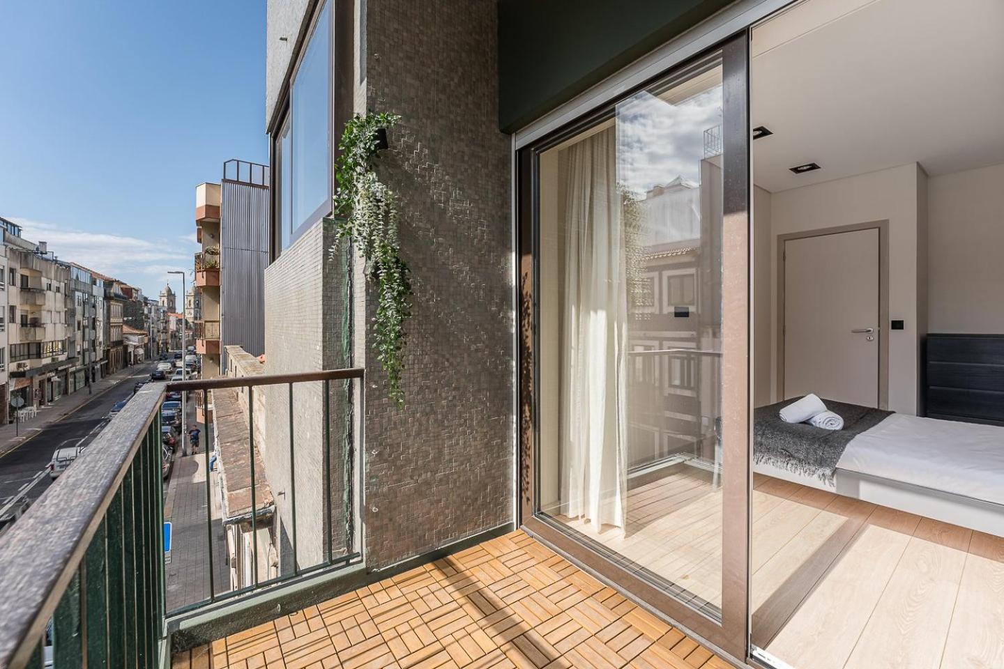 Guestready - Quental Wallpaper Near Marques Square Porto Zewnętrze zdjęcie