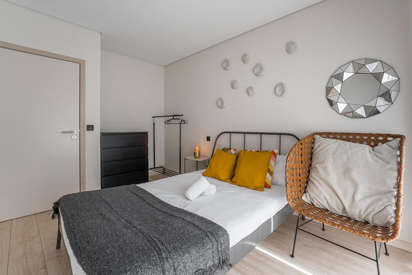 Guestready - Quental Wallpaper Near Marques Square Porto Zewnętrze zdjęcie