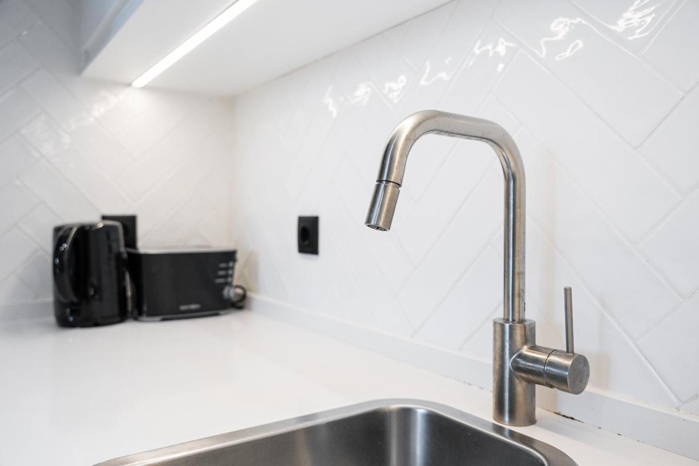 Guestready - Quental Wallpaper Near Marques Square Porto Zewnętrze zdjęcie