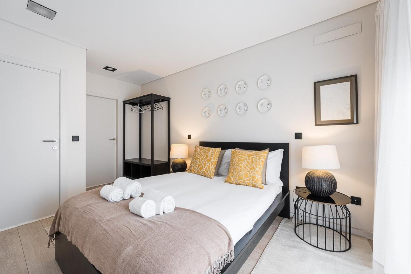Guestready - Quental Wallpaper Near Marques Square Porto Zewnętrze zdjęcie