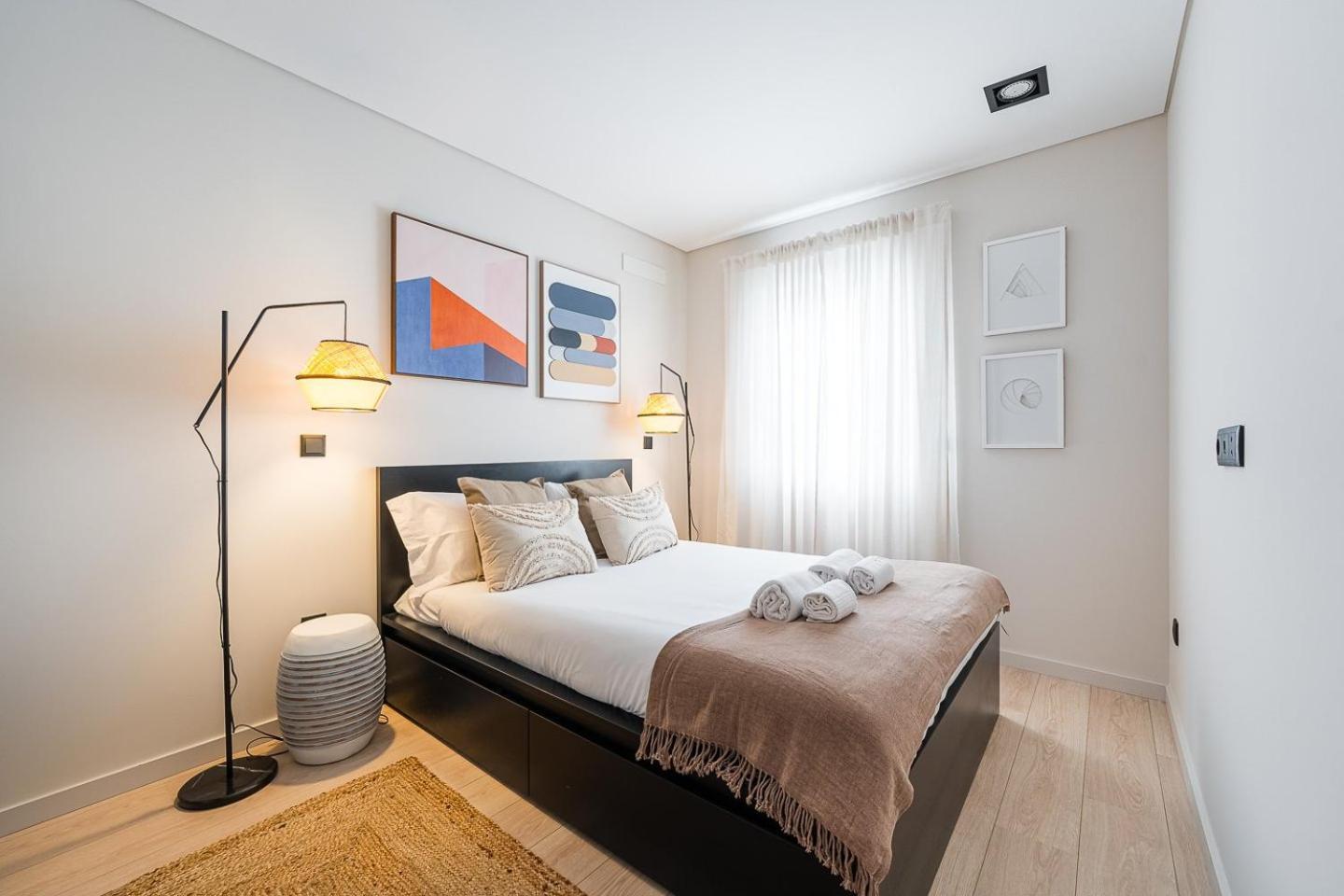 Guestready - Quental Wallpaper Near Marques Square Porto Zewnętrze zdjęcie